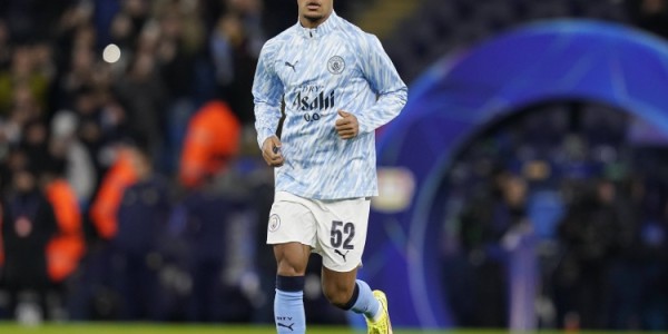 邮报：多特和富勒姆等队有意曼城小将奥斯卡·鲍勃，富勒姆领跑