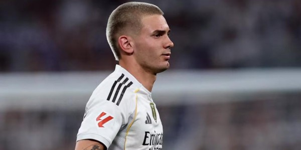 鲸鱼体育-阿斯：阿隆索考虑让马斯坦托诺在对阵皇家奥耶维多时首发