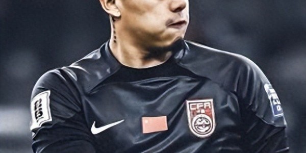 鲸鱼直播官网-意外！为何大连英博很少从申花引进本土球员补强，背后原因找到了|上海申花|毕津浩|鲁能|李国旭|谢鹏飞_新浪体育_新浪新闻