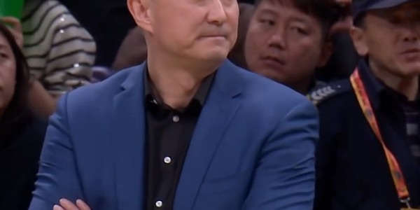 鲸鱼直播-广东宏远今日早报！杜锋深夜发声，徐杰重回男篮，徐昕证明自己