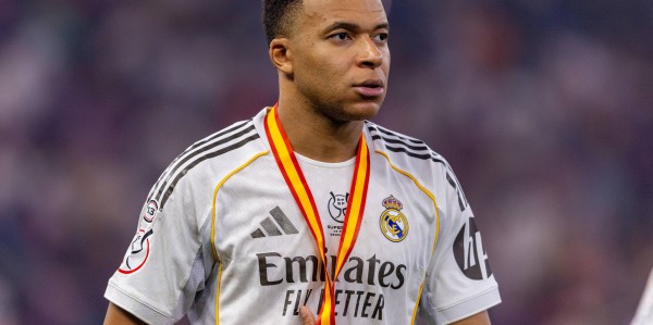 鲸鱼直播官网-萨尼亚：姆巴佩能赢得金球奖，除非他在世界杯表现糟糕