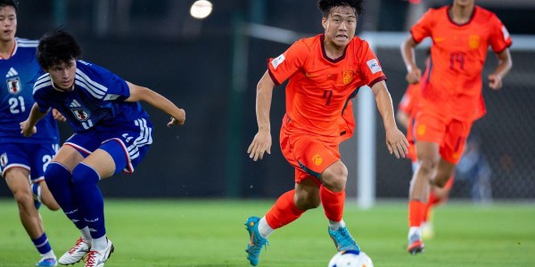 鲸鱼直播tv版-U17亚洲杯一夜之间，2队出线+2队出局！中国队0分垫底，又要算分